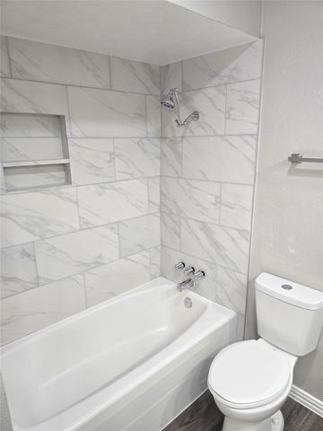 1306 Holt Avenue, Desoto, TX 75115