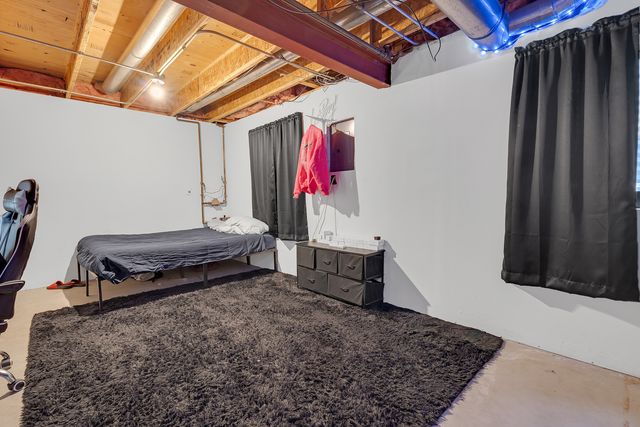 212 S TANGLEWOOD Court, Round Lake, IL 60073