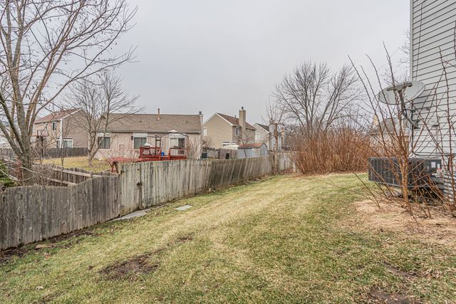 212 S TANGLEWOOD Court, Round Lake, IL 60073