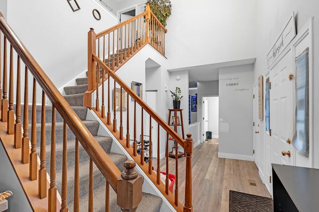 212 S TANGLEWOOD Court, Round Lake, IL 60073