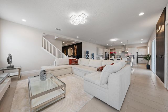 13201 AYLESBURY STREET, Orlando, FL 32832