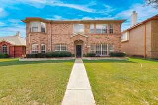 1934 Pin Oak Lane, Lancaster, TX 75146