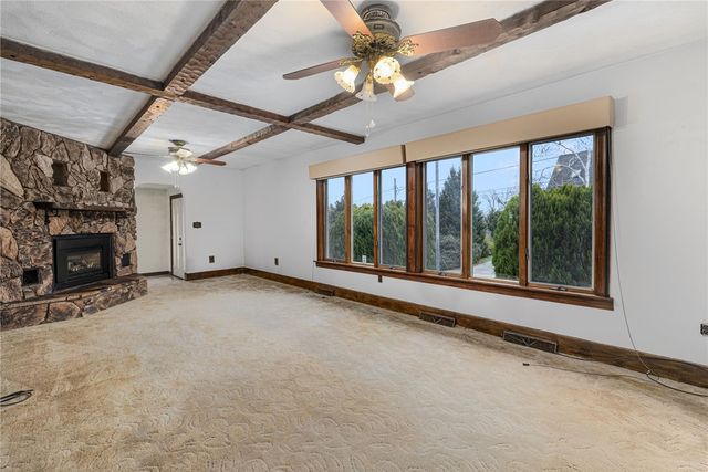 26 Chardon Drive, Portsmouth, RI 02871