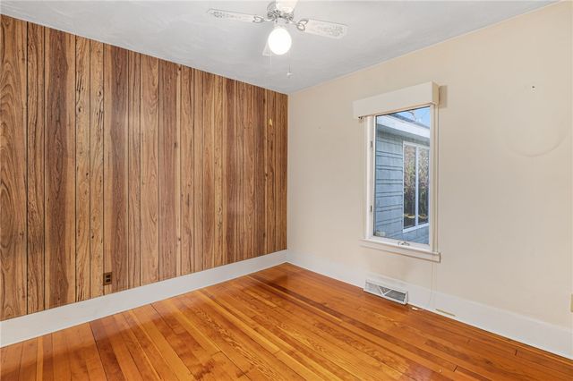 26 Chardon Drive, Portsmouth, RI 02871