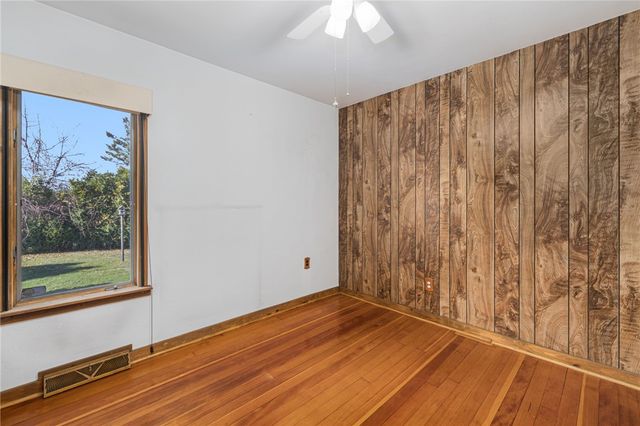 26 Chardon Drive, Portsmouth, RI 02871