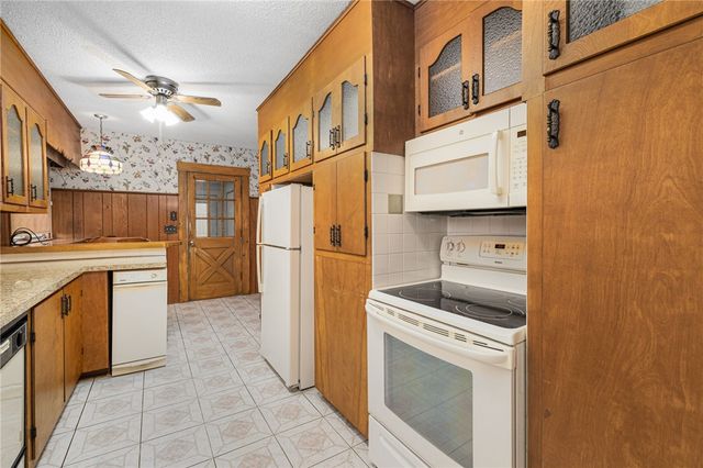 26 Chardon Drive, Portsmouth, RI 02871