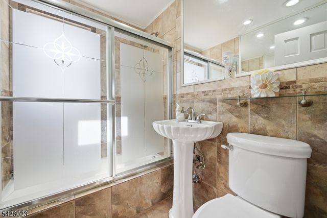 417 Brooklawn Ave, Roselle Boro, NJ 07203