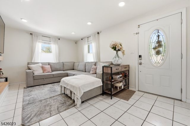 417 Brooklawn Ave, Roselle Boro, NJ 07203