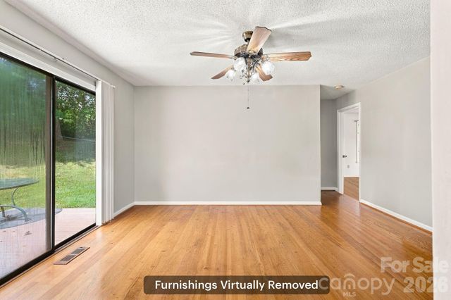 6 Cisco Road, Asheville, NC 28805