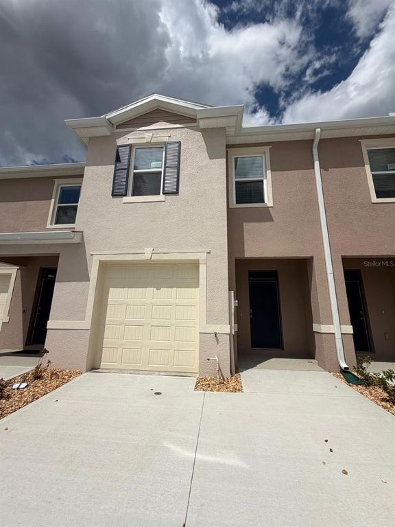 2312 GIFFORD DRIVE, Davenport, FL 33837