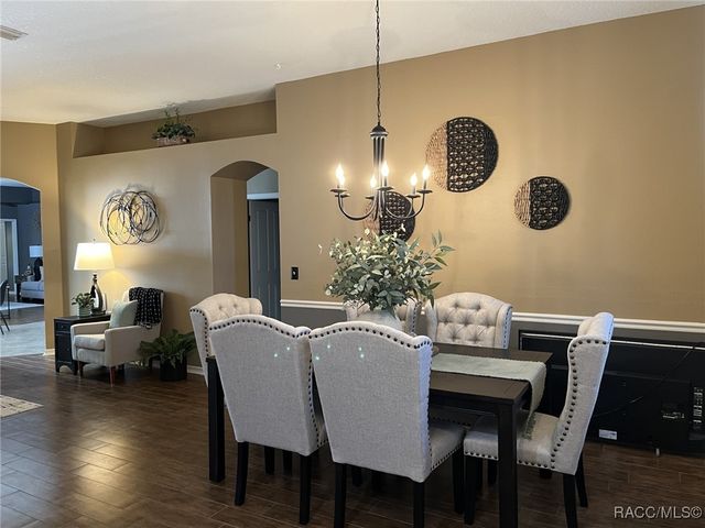 28702 Crooked Stick Court, Wesley Chapel, FL 33543