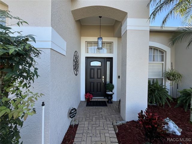 28702 Crooked Stick Court, Wesley Chapel, FL 33543