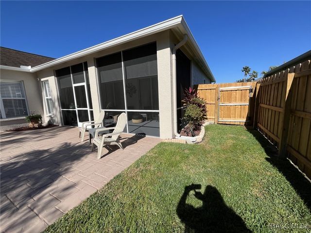 28702 Crooked Stick Court, Wesley Chapel, FL 33543