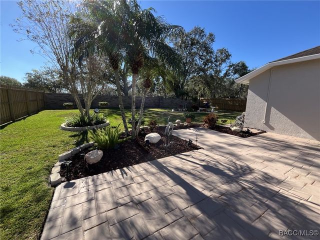 28702 Crooked Stick Court, Wesley Chapel, FL 33543