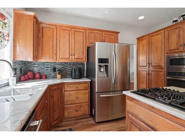 1824 Nw OLIVIA Cir, Albany, OR 97321