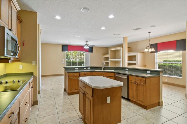 3463 FOREST RIDGE LANE, Kissimmee, FL 34741
