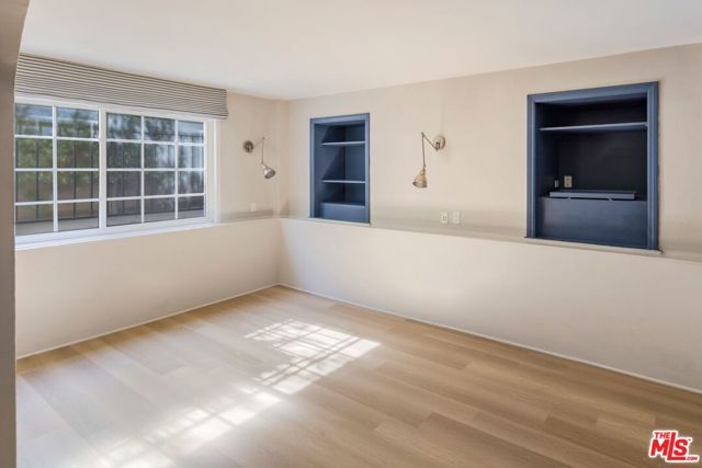 627 N Elm Drive, Beverly Hills, CA 90210