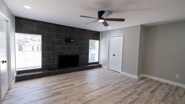 4604 Brassiewood DR, Austin, TX 78744