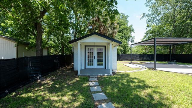 4604 Brassiewood DR, Austin, TX 78744