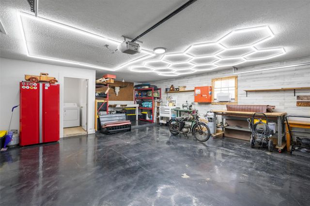 1604 Robb LN, Round Rock, TX 78664