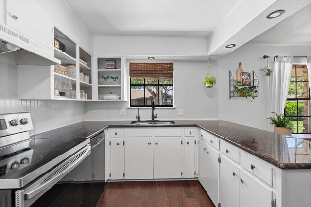 1604 Robb LN, Round Rock, TX 78664