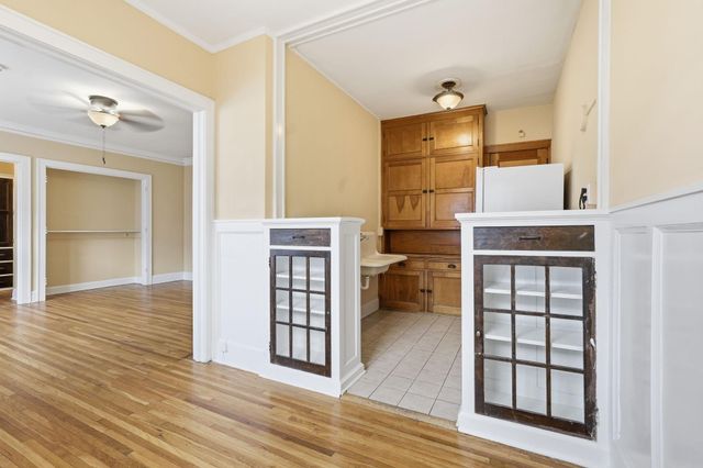 2545 Garfield Avenue 24, Minneapolis, MN 55405