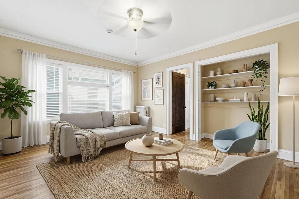 2545 Garfield Avenue 24, Minneapolis, MN 55405