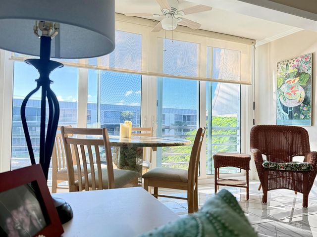 765 Jeffery Street 1-203, Boca Raton, FL 33487