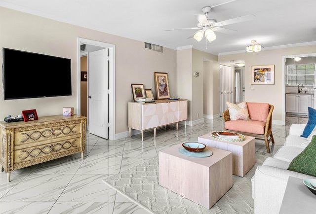 765 Jeffery Street 1-203, Boca Raton, FL 33487