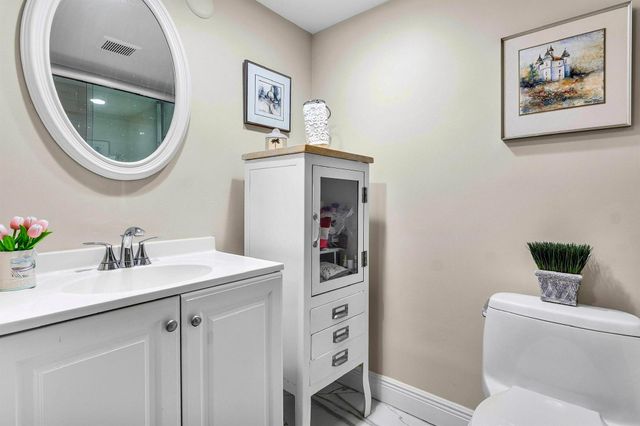 765 Jeffery Street 1-203, Boca Raton, FL 33487