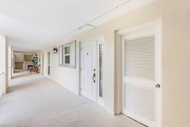 765 Jeffery Street 1-203, Boca Raton, FL 33487