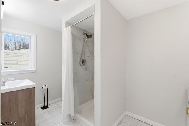 129 Willow Ave, Aberdeen Twp., NJ 07747