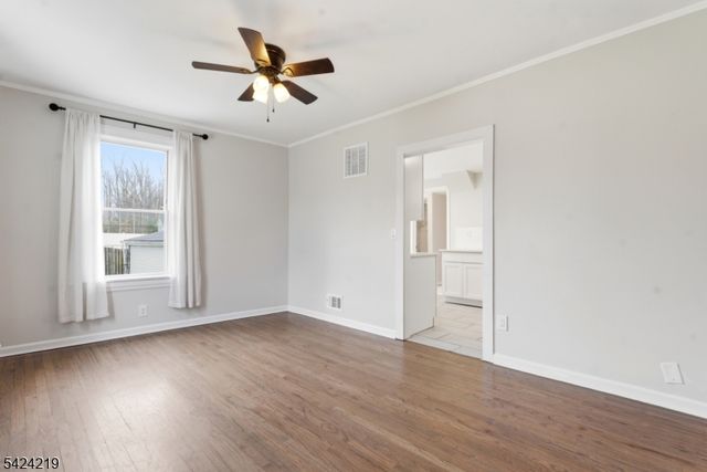 129 Willow Ave, Aberdeen Twp., NJ 07747