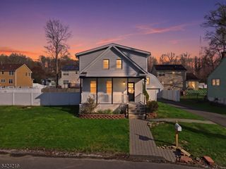 129 Willow Ave, Aberdeen Twp., NJ 07747