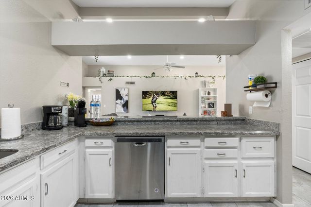 15220 N 52ND Street, Scottsdale, AZ 85254