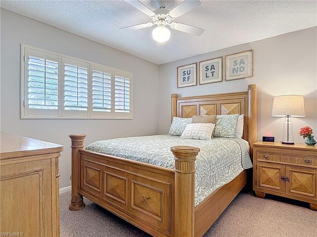 150 TURTLE LAKE CT # 309, Naples, FL 34105
