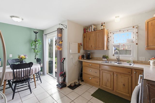 1205 W 34th St S, Wichita, KS 67217