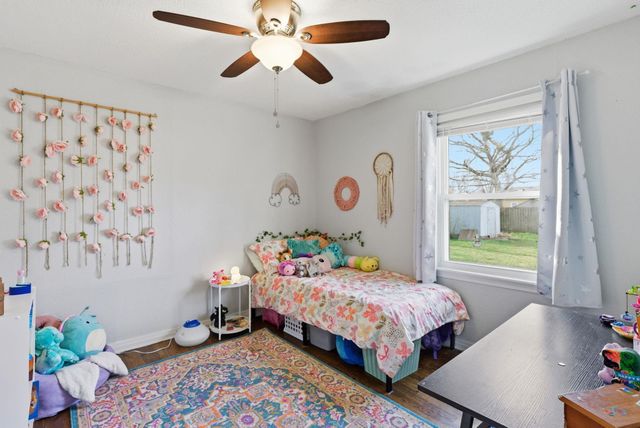 1205 W 34th St S, Wichita, KS 67217