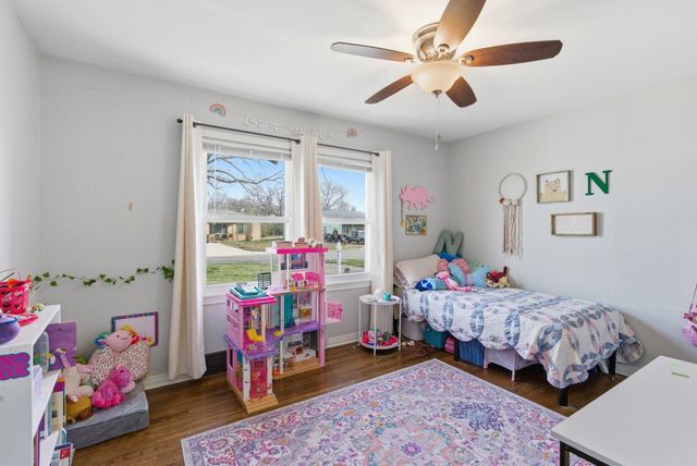 1205 W 34th St S, Wichita, KS 67217