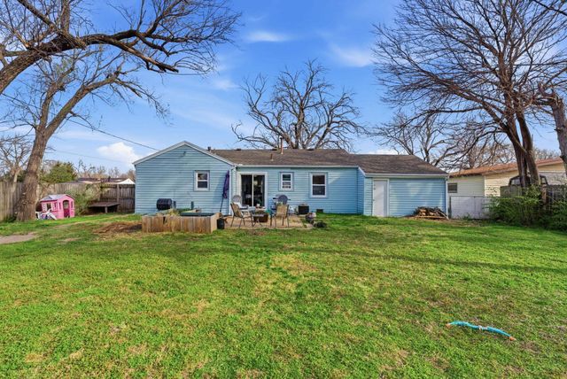 1205 W 34th St S, Wichita, KS 67217