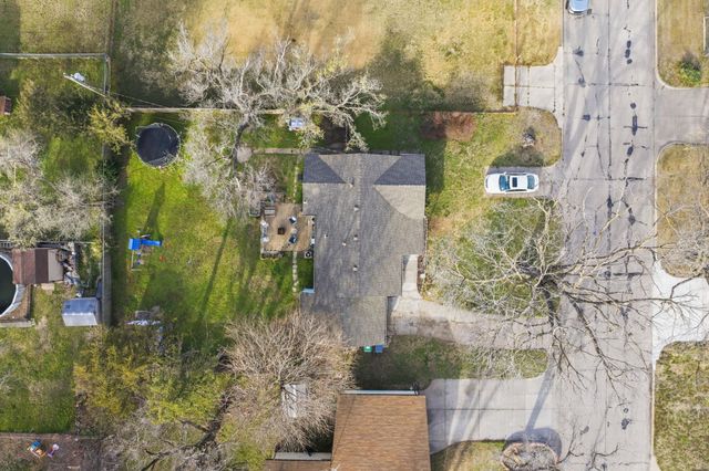 1205 W 34th St S, Wichita, KS 67217