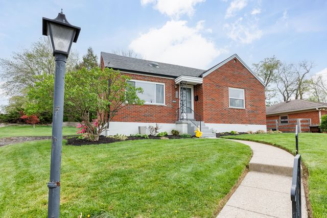 100 Garden Way, Fort Thomas, KY 41075