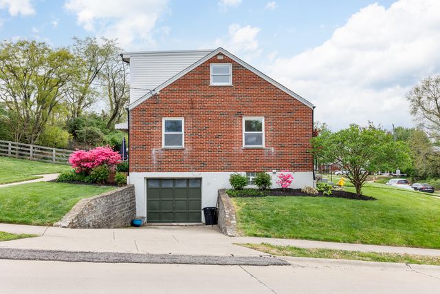 100 Garden Way, Fort Thomas, KY 41075