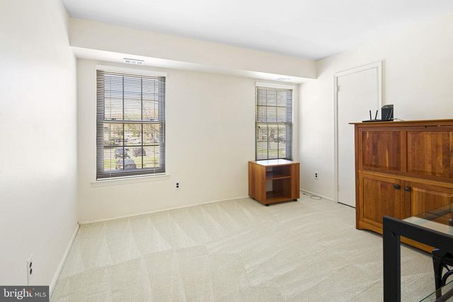 24-B W BLUEBELL LN, Mount Laurel, NJ 08054