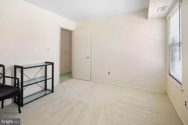 24-B W BLUEBELL LN, Mount Laurel, NJ 08054