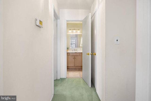 24-B W BLUEBELL LN, Mount Laurel, NJ 08054