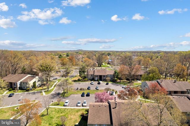 24-B W BLUEBELL LN, Mount Laurel, NJ 08054