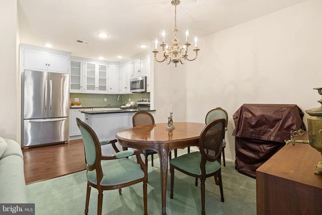 24-B W BLUEBELL LN, Mount Laurel, NJ 08054
