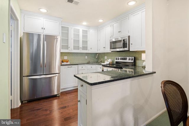 24-B W BLUEBELL LN, Mount Laurel, NJ 08054