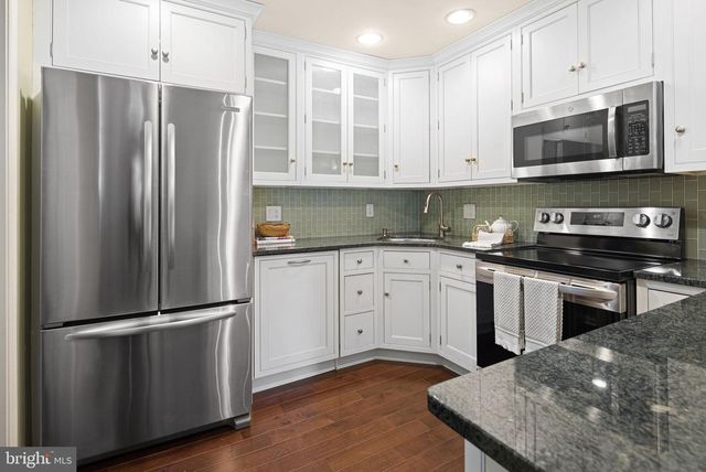 24-B W BLUEBELL LN, Mount Laurel, NJ 08054